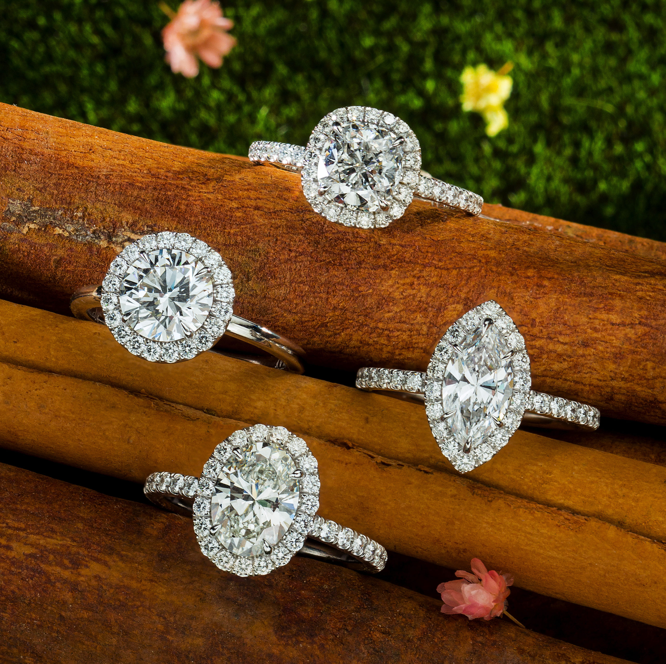 40CT OVAL SHAPED DIAMOND HALO ENGAGEMENT RING | Frassanito Jewelers